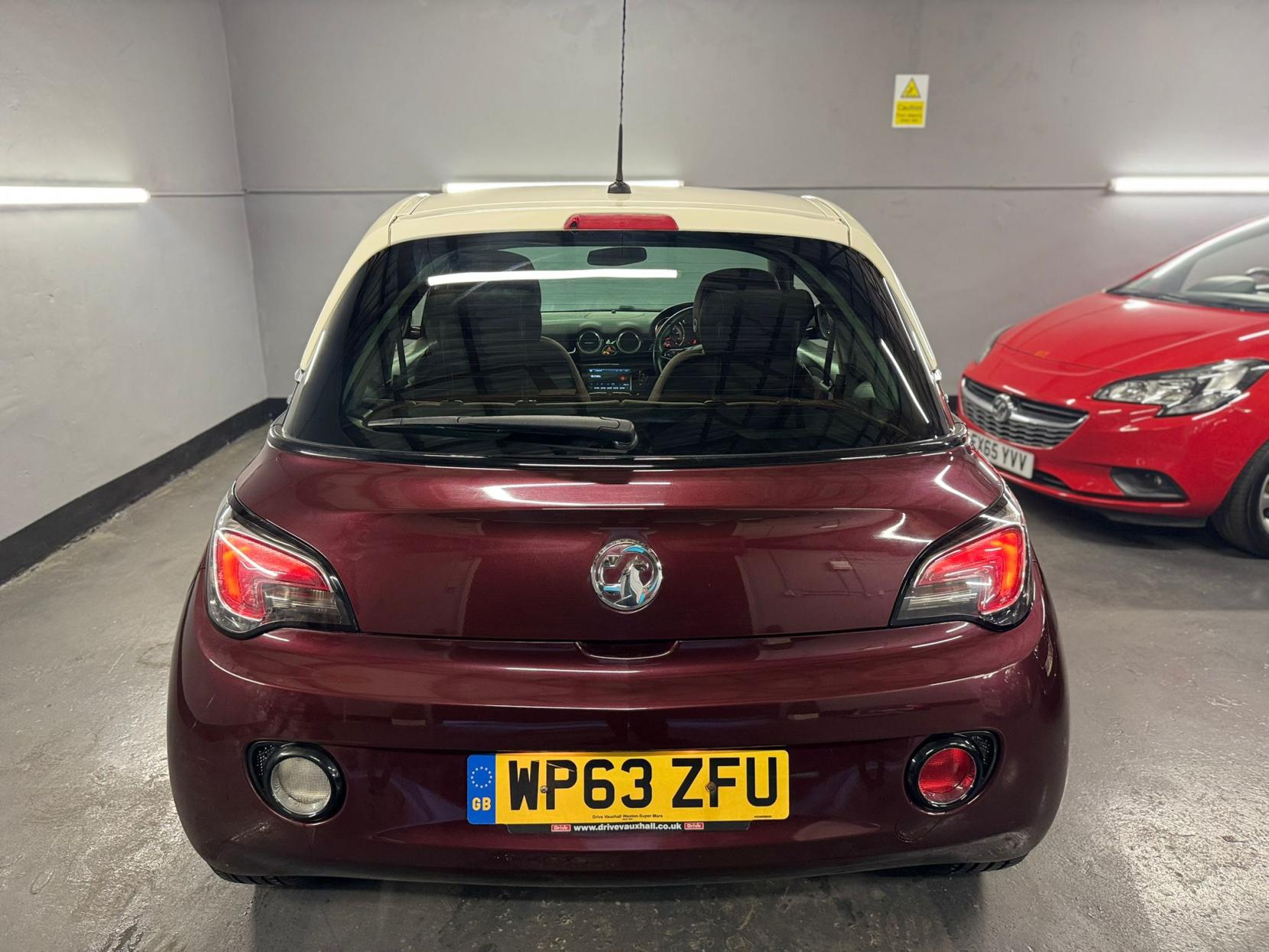 Vauxhall ADAM 1.4 16v GLAM Hatchback 3dr Petrol Manual Euro 5 (87 ps)