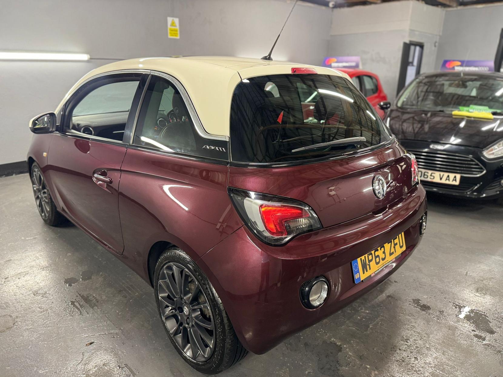 Vauxhall ADAM 1.4 16v GLAM Hatchback 3dr Petrol Manual Euro 5 (87 ps)