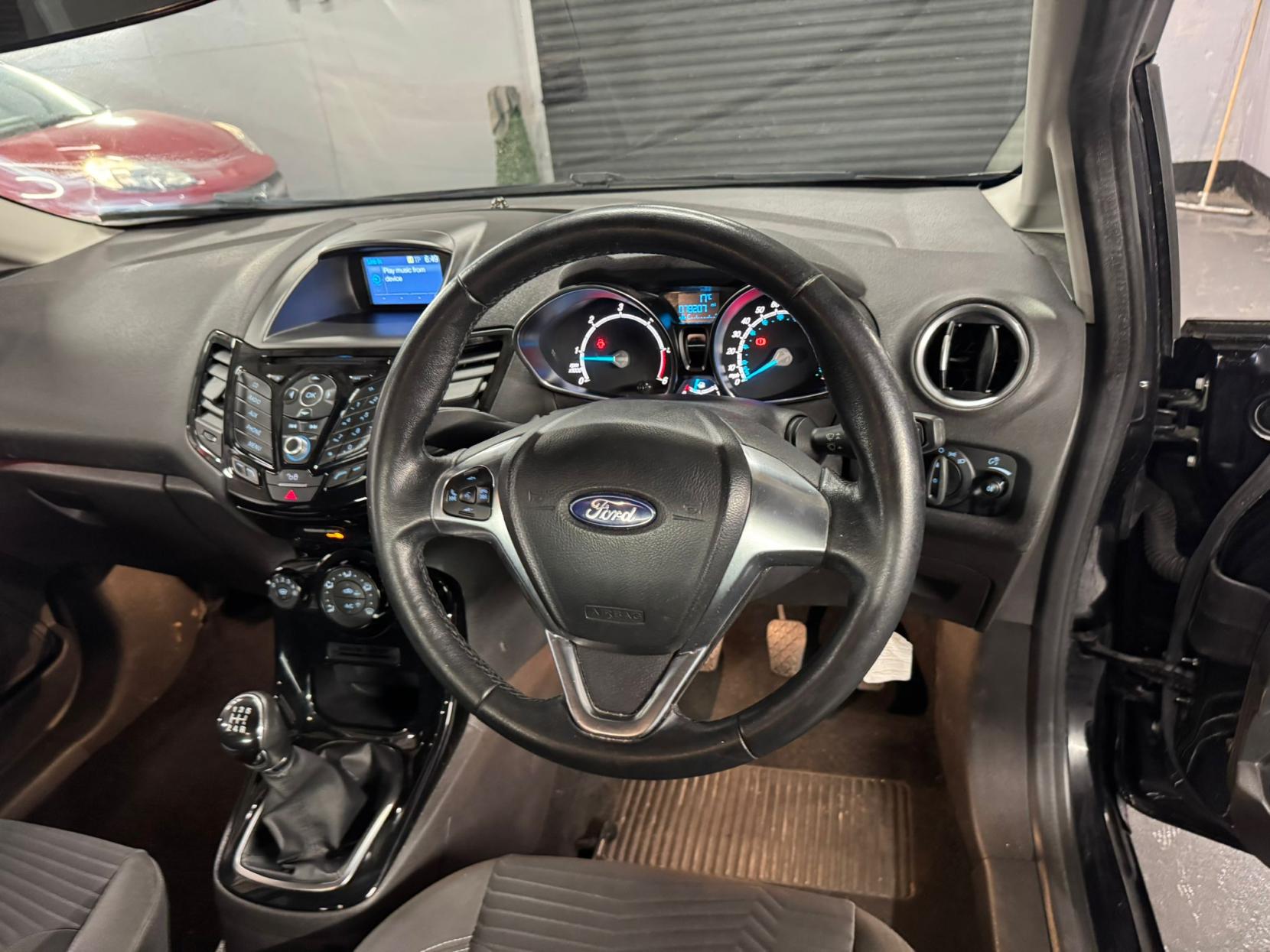Ford Fiesta 1.5 TDCi Zetec Hatchback 5dr Diesel Manual Euro 6 (75 ps)